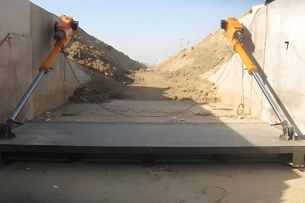 智能守护水脉：自动控制钢制闸门系统的技术革新与应用实践